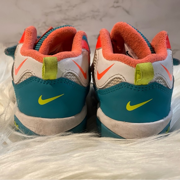 Nike unisex kids air speed turf shoes - Picture 4 of 5